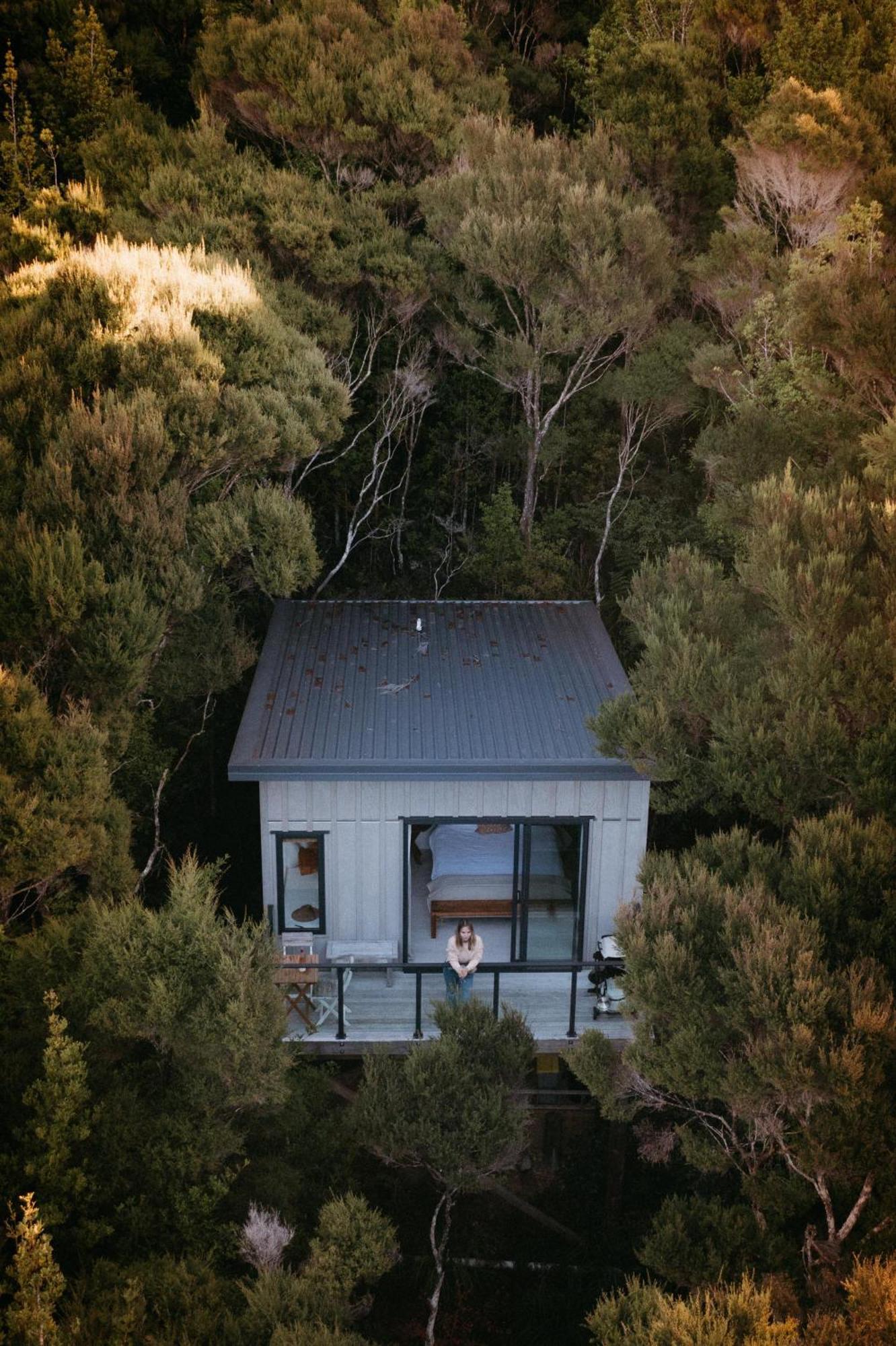 Treehouse Hideaway At Rekindle Tree Houses Opua Buitenkant foto